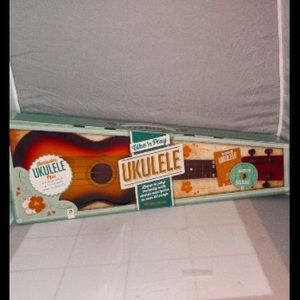 Uke'n Play Ukulele Kit (triangle Box, Revised Art)